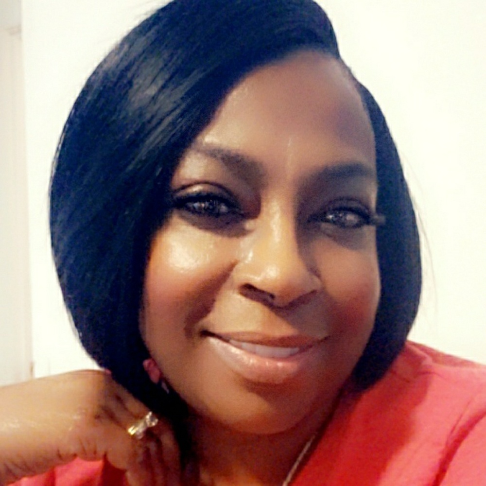 Meet your Posher, Cassandra